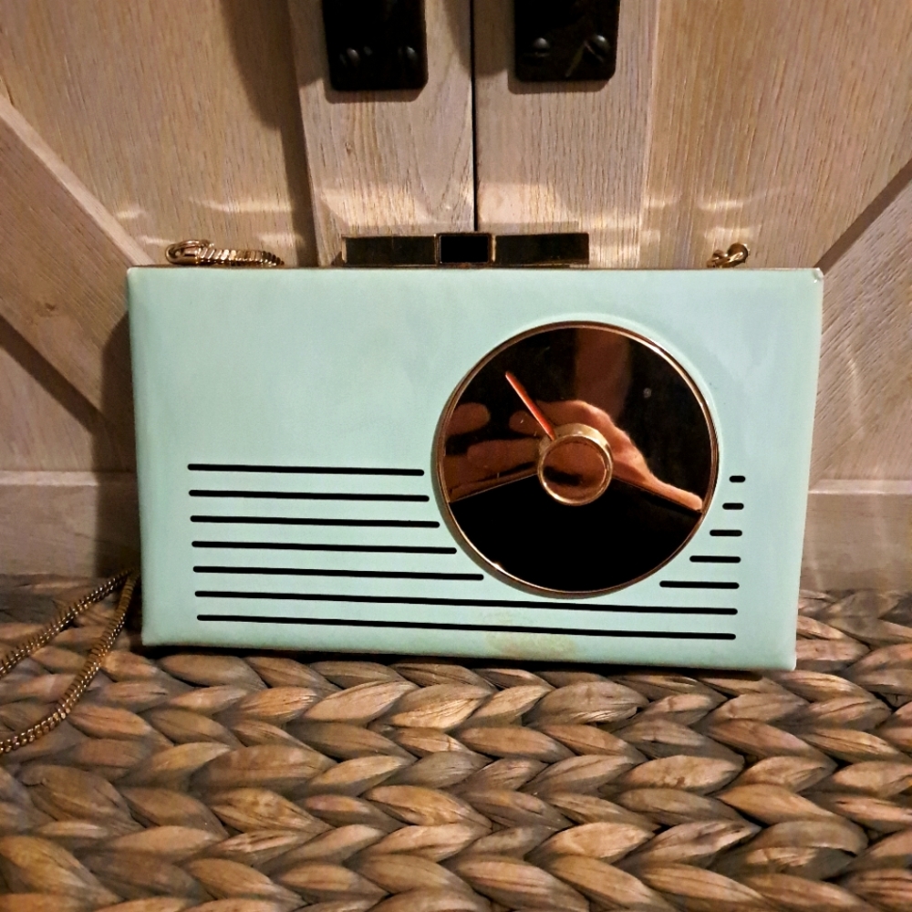 Kate spade Radio Clutch